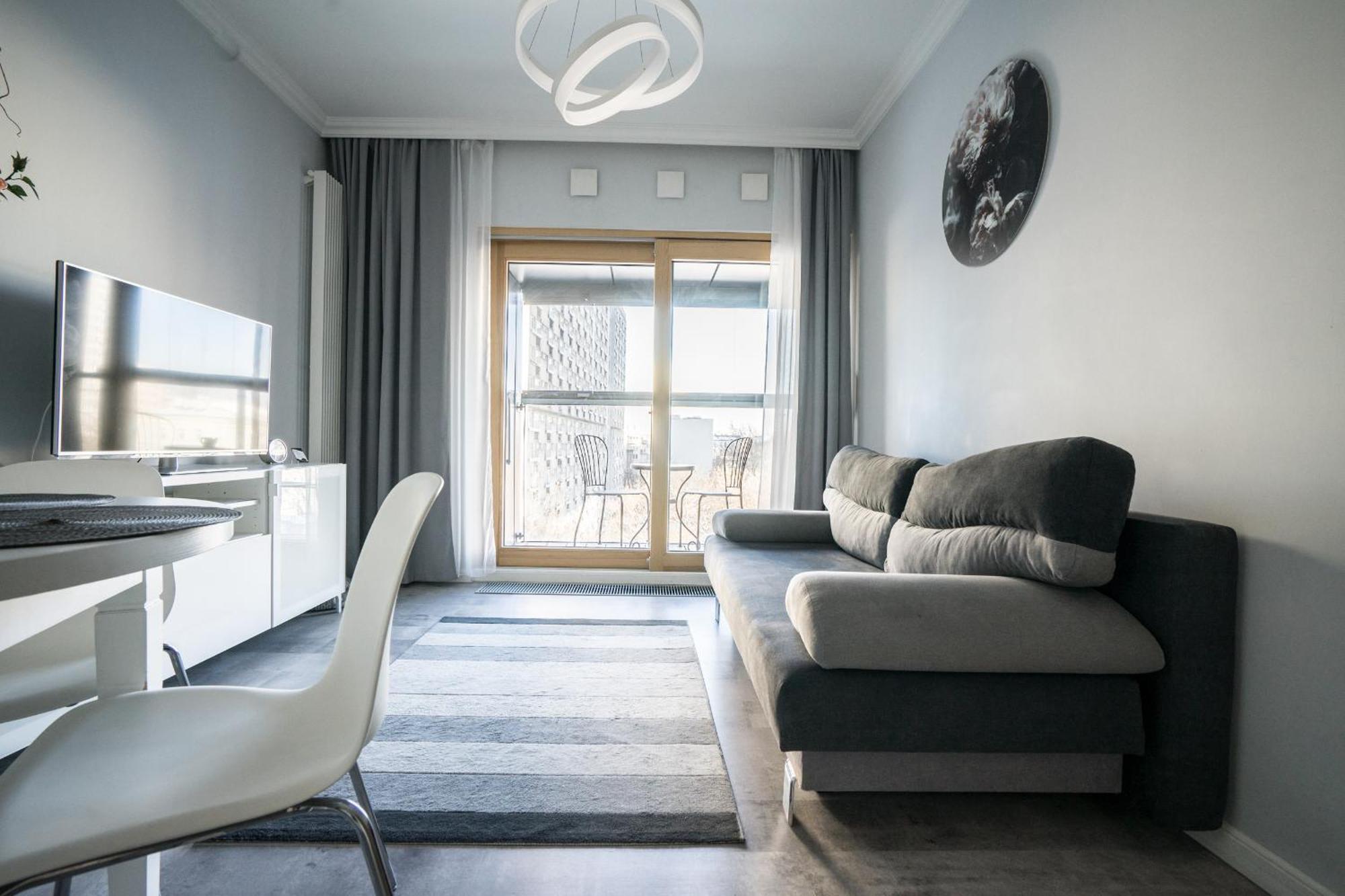 Vipwarsawapartments Diamond Mennica Residence Bagian luar foto