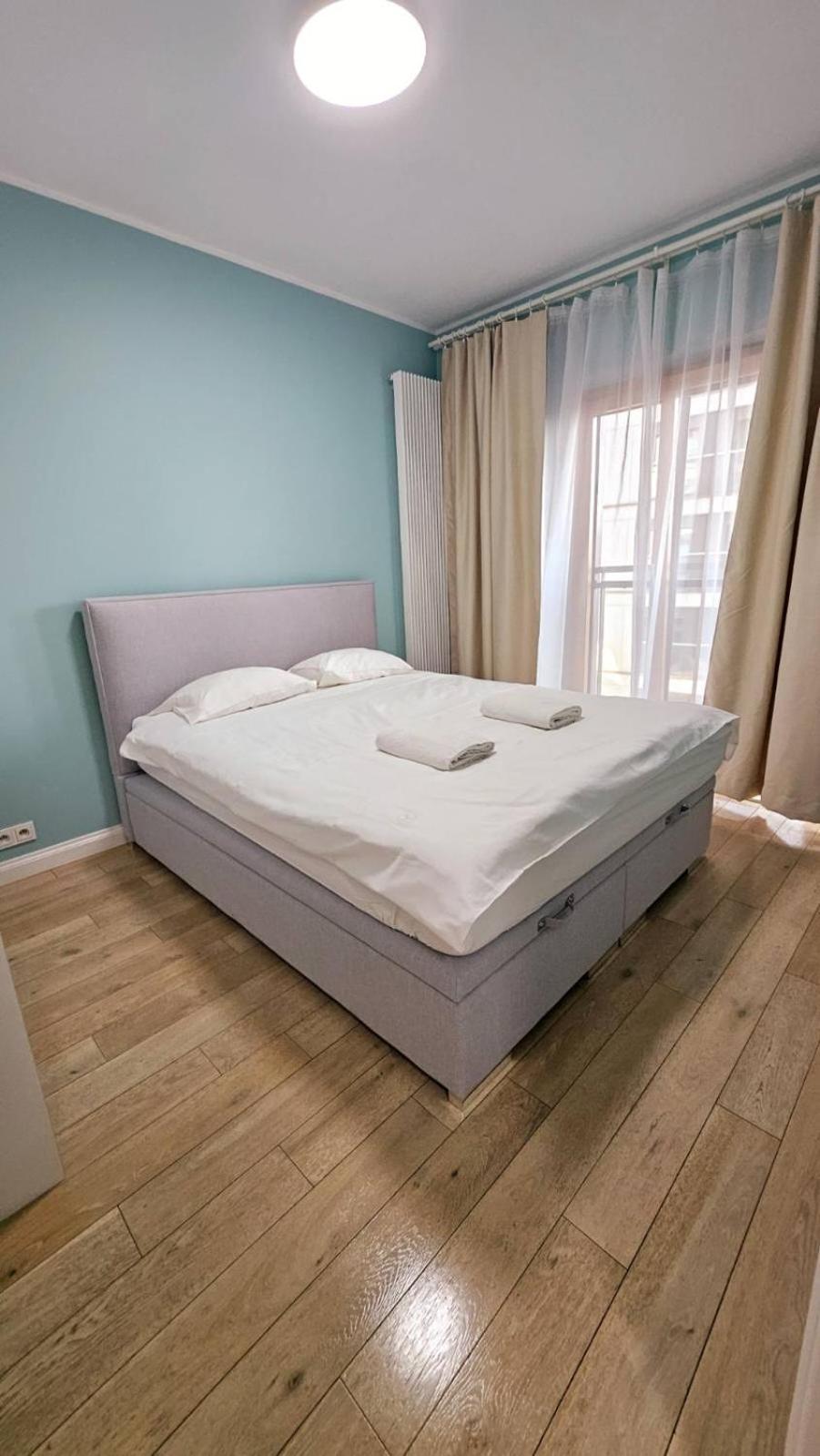 Vipwarsawapartments Diamond Mennica Residence Bagian luar foto