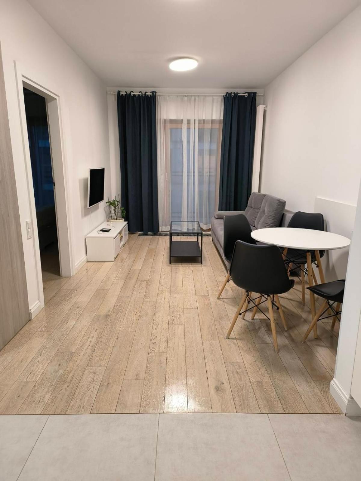 Vipwarsawapartments Diamond Mennica Residence Bagian luar foto